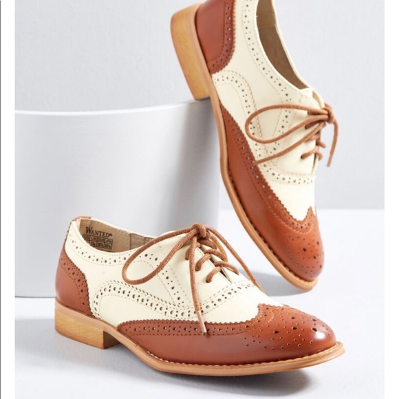 Modcloth Shoes - ModCloth Talking Picture Oxford Flat Brown & Cream